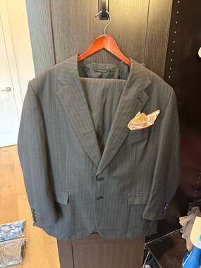 Lou Myles Men's Grey Pinstripe 100% Wool 2-Piece Suit Made in Canada